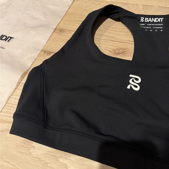 STAMINA™ SCOOP NECK RUN BRA - BLACK SIZE L - Picture 2 of 3